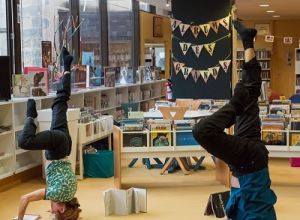 DES DANSEURS A LA BIBLIOTHEQUE